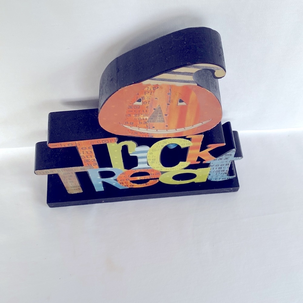 Gently Used Wooden Cracker Barrel Table Accent/Book End Halloween Decor - Picture 2 of 7